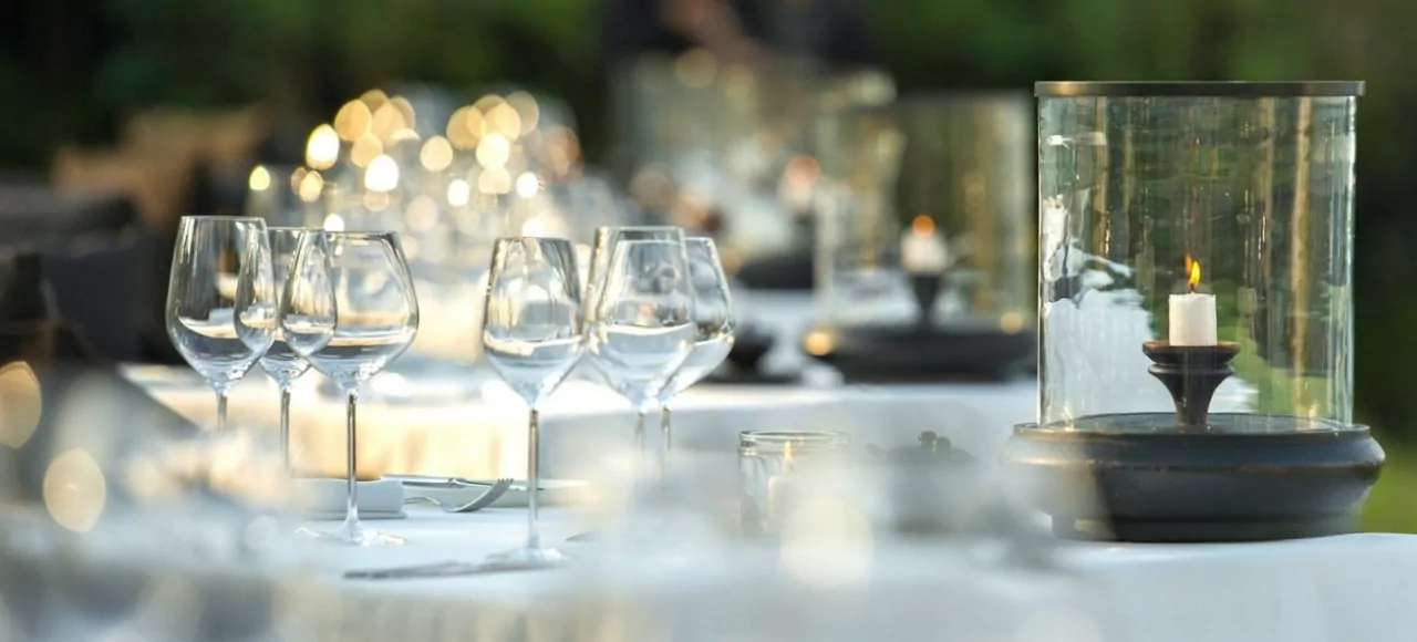 dining in lombok and luxury restaurant atmosphere at flavors lombok